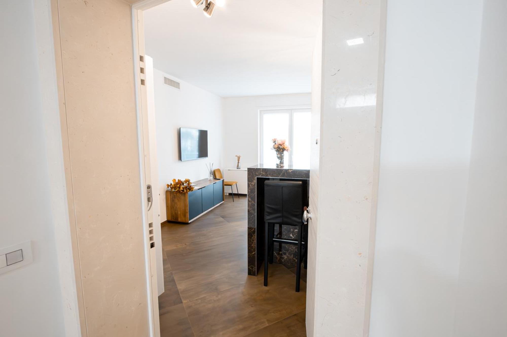 דירות Frizzcafe Loft In פולינאנו א מארה מראה חיצוני תמונה