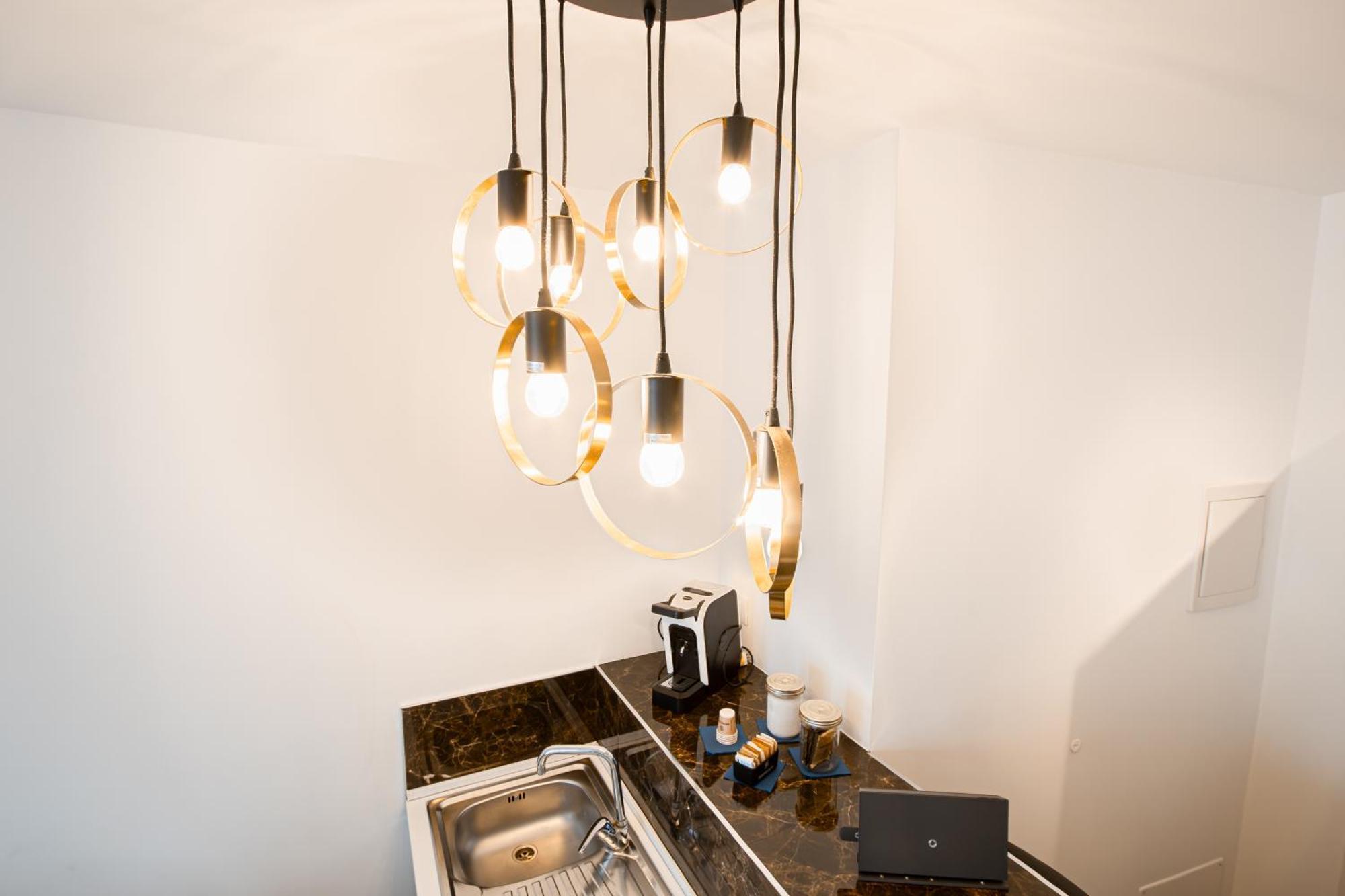 דירות Frizzcafe Loft In פולינאנו א מארה מראה חיצוני תמונה