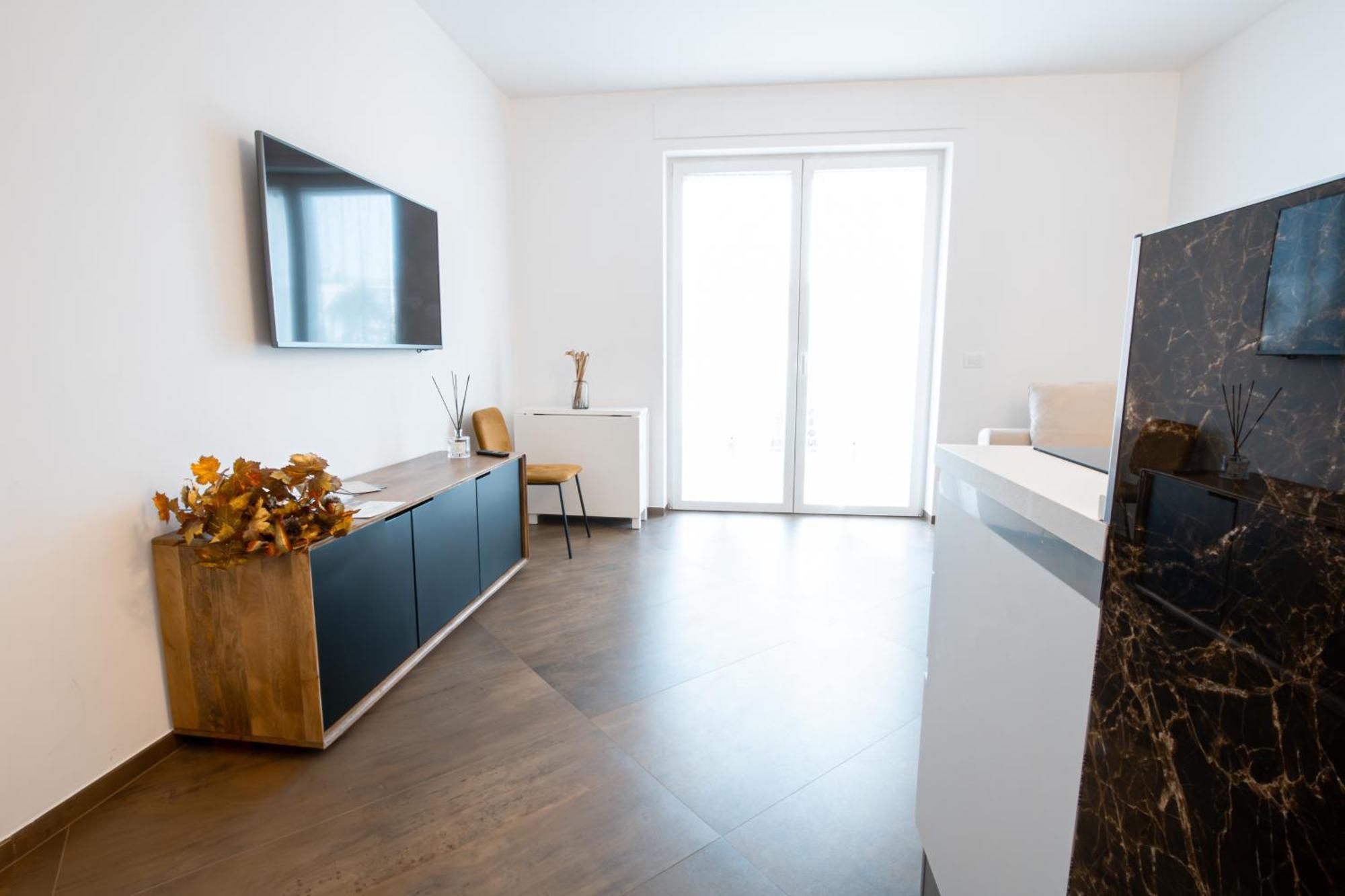 דירות Frizzcafe Loft In פולינאנו א מארה מראה חיצוני תמונה